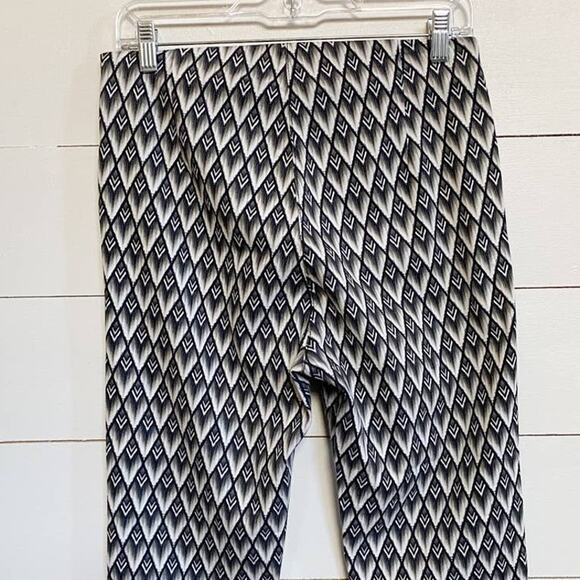 H&M High Waisted Ankle Crop Pants Side Zip Abstract Print‎ Grey Stretch SZ 10 - Picture 9 of 10